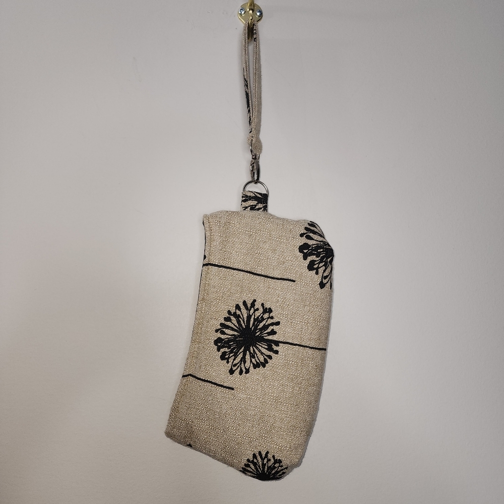 Monika Foster‎ Floral Wrislet Clutch Purse